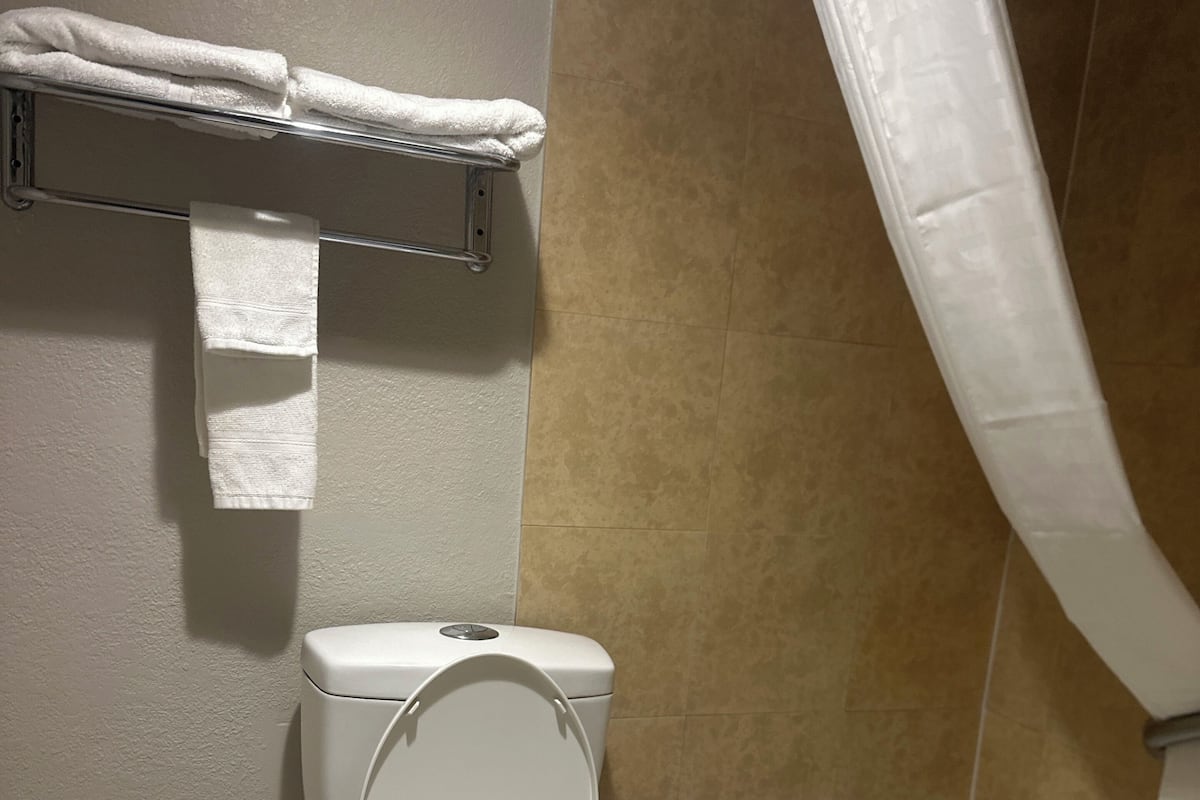 Desk, iron/ironing board, rollaway beds, free WiFi