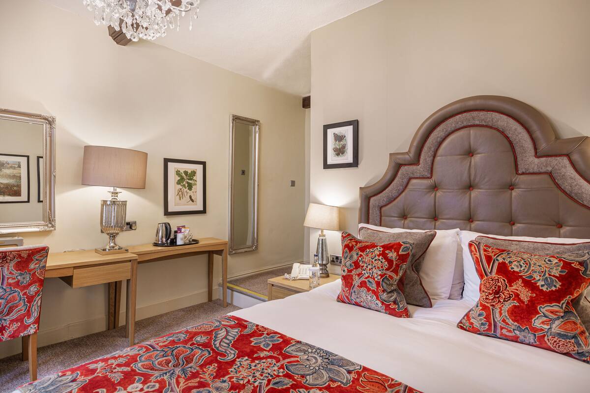 Classic Double Room