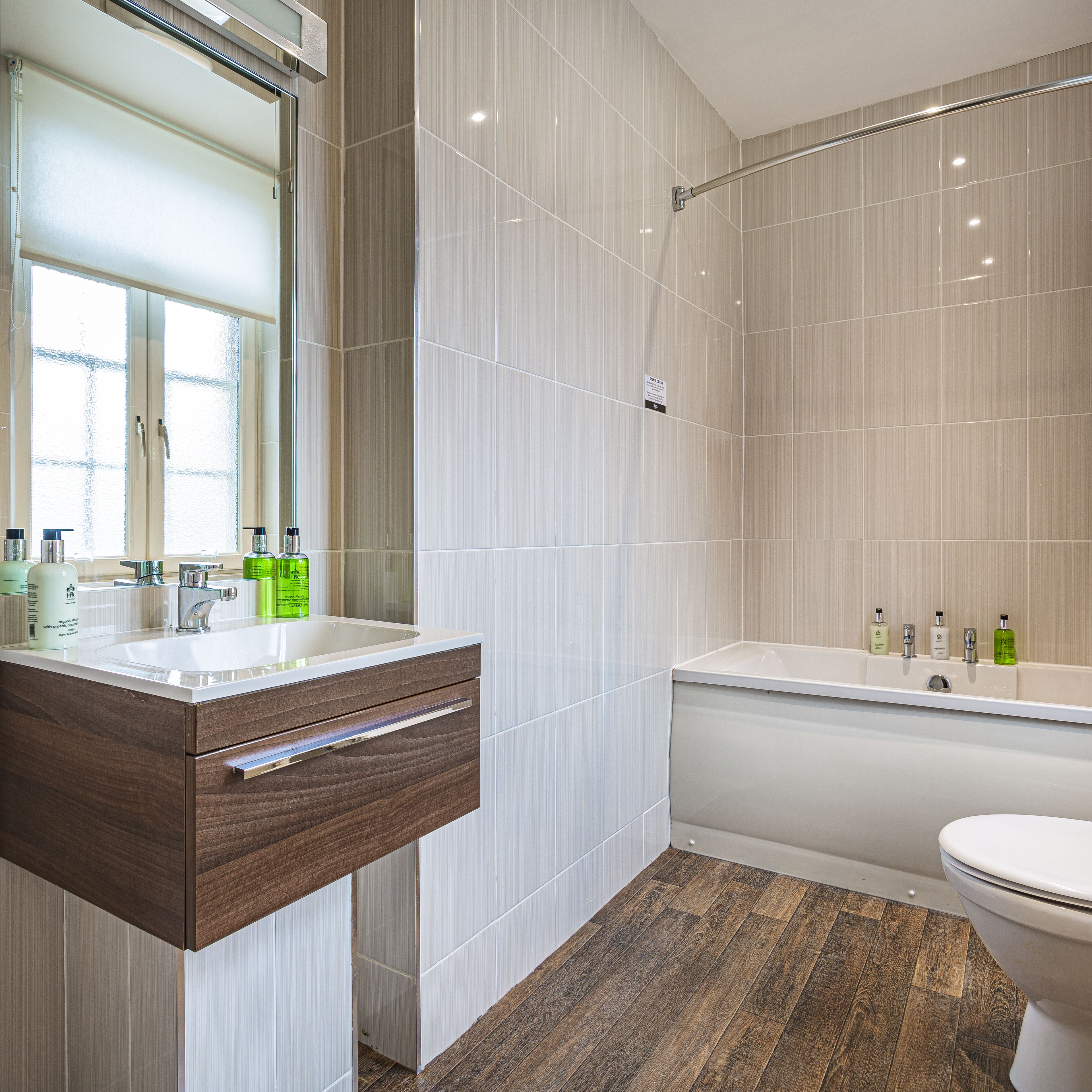 classic twin room | bathroom | free toiletries, hair dryer, towels, soap