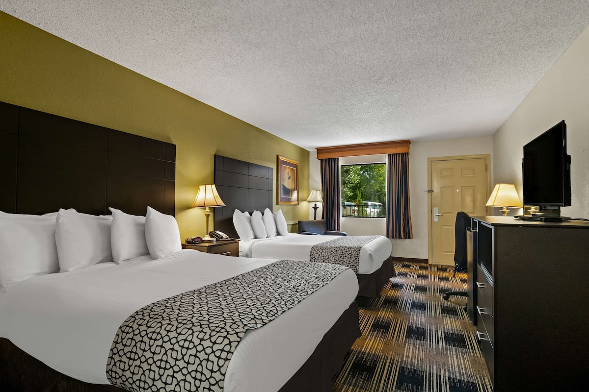 Standard Room, 2 Queen Beds, Non Smoking, Refrigerator & Microwave | Desk, laptop workspace, iron/ironing board, rollaway beds