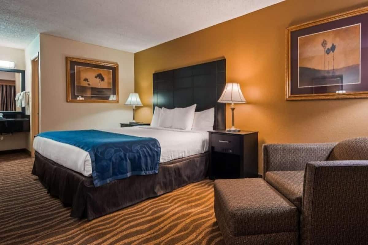 Bureau, espace de travail pour ordinateur portable