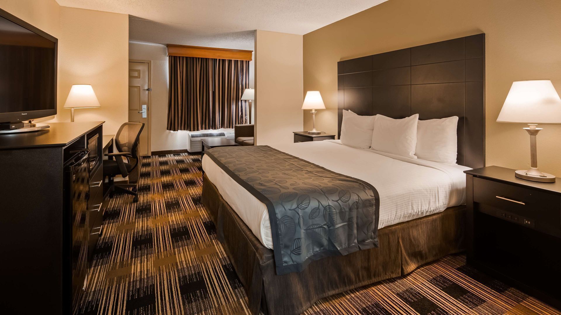 Bureau, espace de travail pour ordinateurs portables