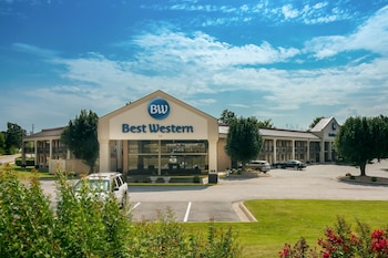 Best Western Windsor Suites