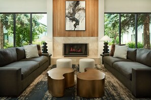 Lobby - Courtyard by Marriott Fort Collins (Fort Collins)