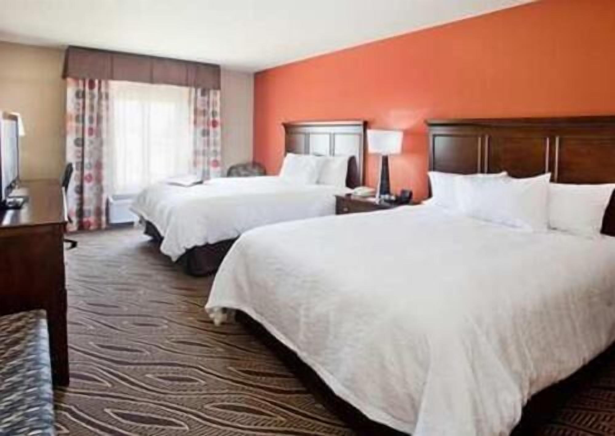 In-room safe, desk, iron/ironing board, free WiFi