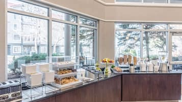 Free daily buffet breakfast