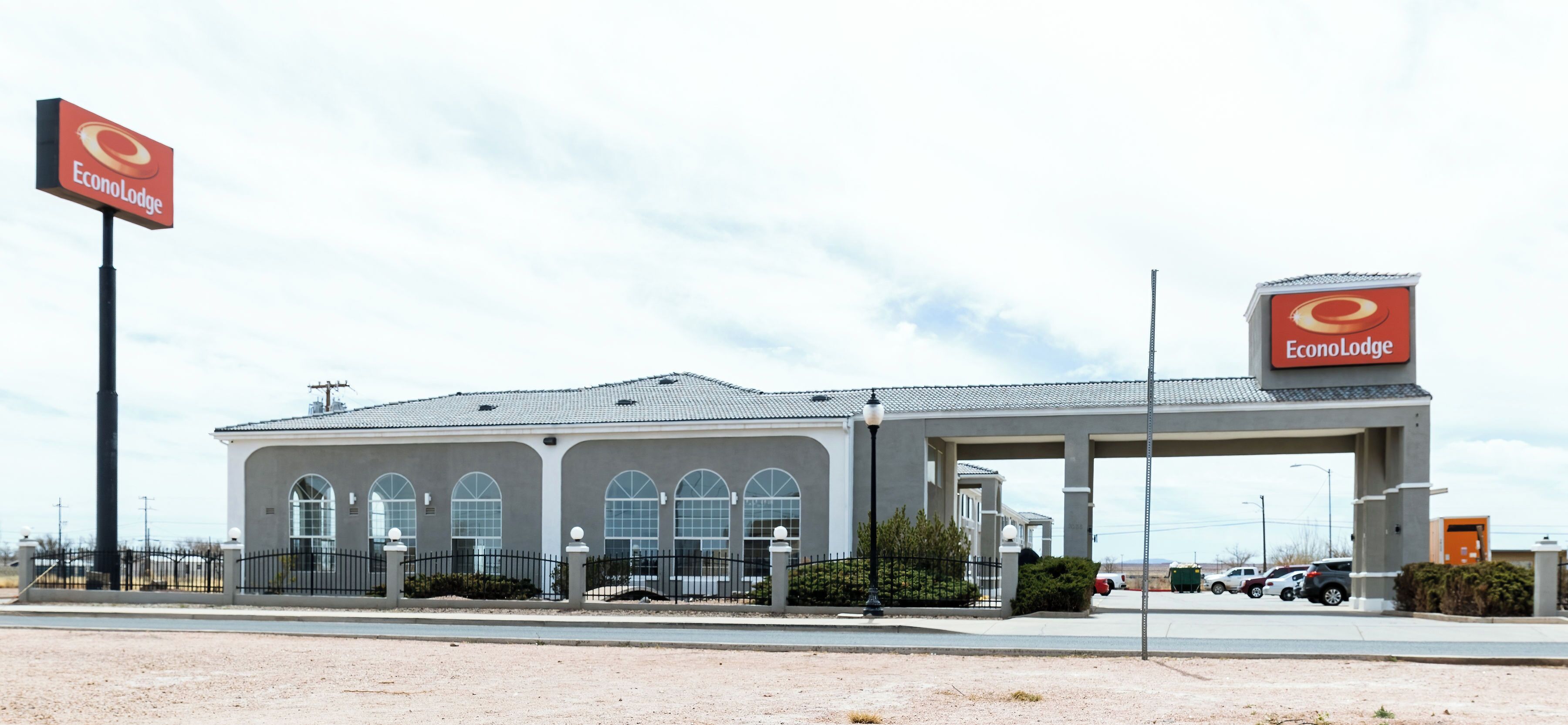 المنشأة من الخارج