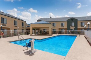 Seasonal outdoor pool