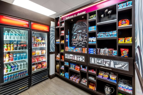 Hampton Inn Denver-International Airport