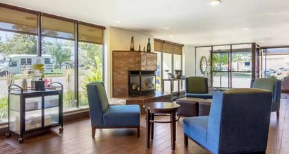 Holiday Inn Express Denver Central North by IHG