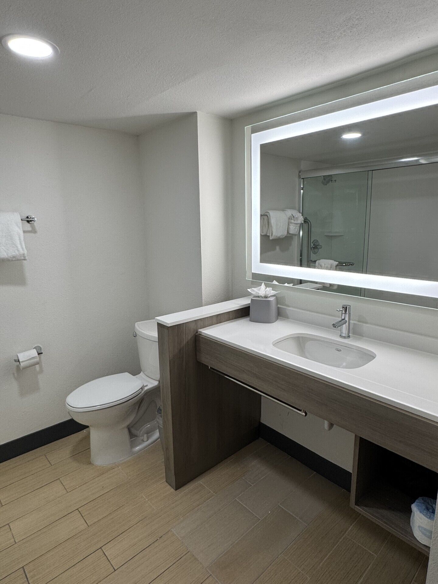 Photo - Holiday Inn Express Denver Central - North