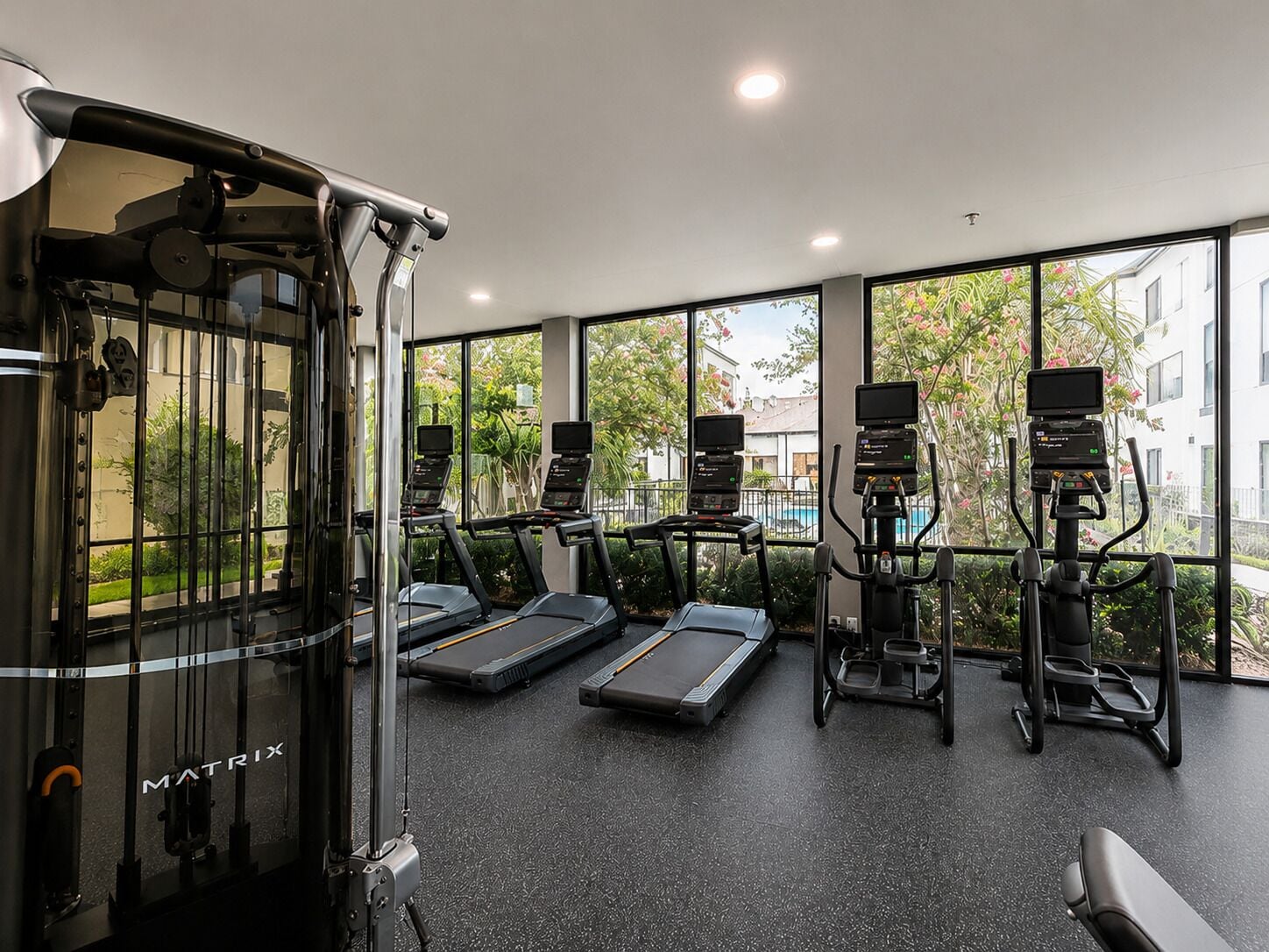 Photo - Courtyard by Marriott Houston Hobby Airport