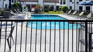 Unclassified image, 3 of 30, button - Courtyard by Marriott Houston Hobby Airport (Houston)