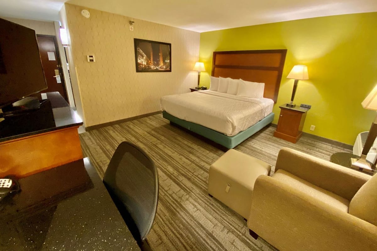 Desk, laptop workspace, soundproofing, iron/ironing board