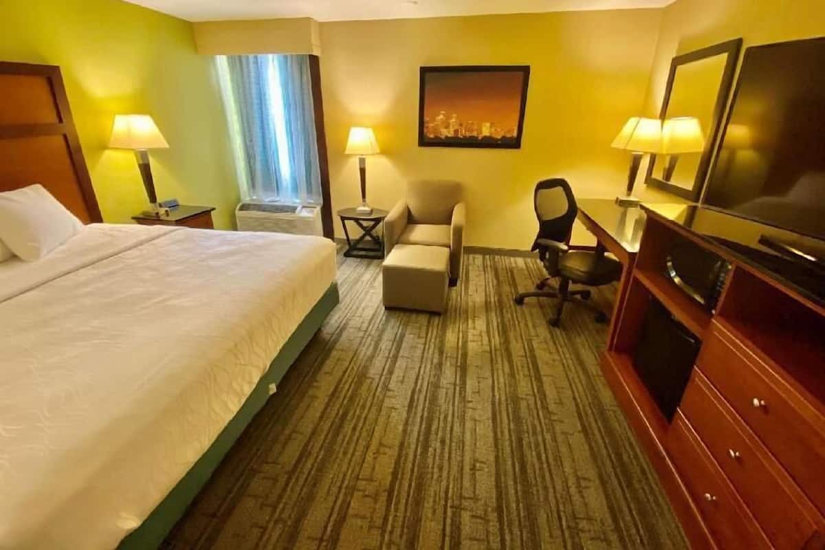 Desk, laptop workspace, soundproofing, iron/ironing board