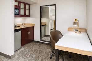 Fridge, microwave, coffee/tea maker