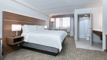 1 habitación, caja de seguridad en la habitación y escritorio