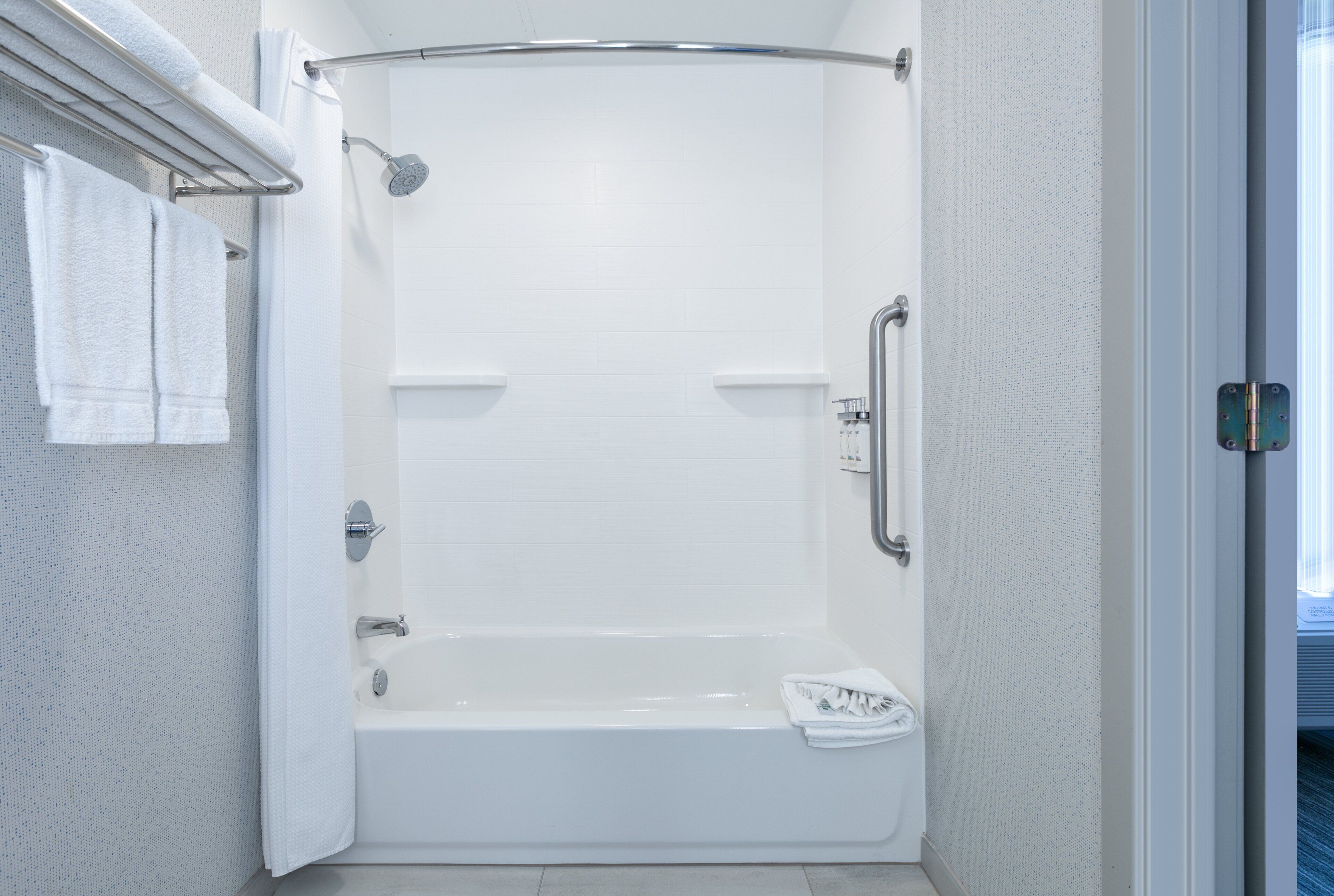 suite, 1 king bed, accessible bathtub (mobility, accessible tub) | 1 bedroom, in-room safe, desk, laptop workspace