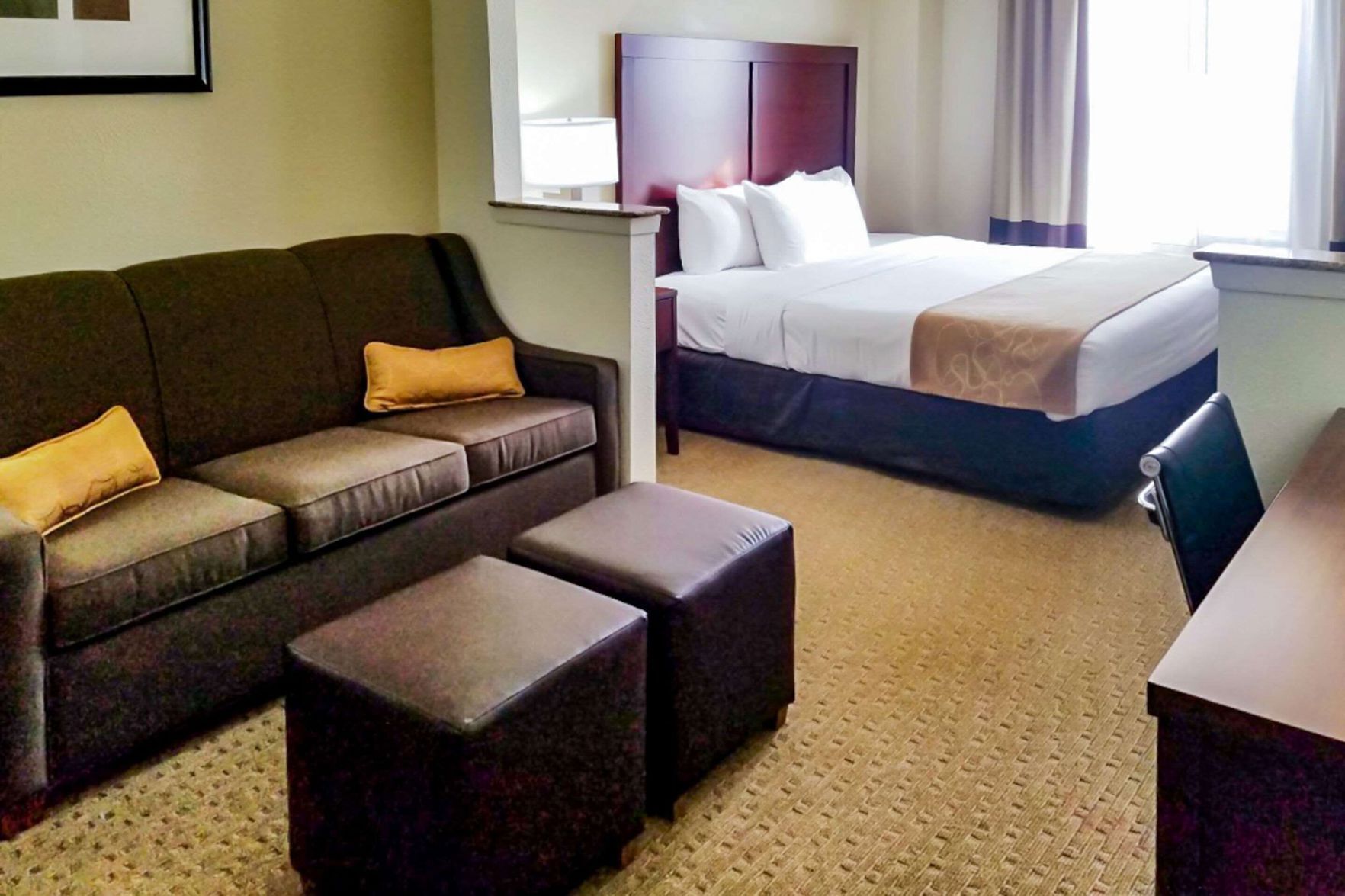 Ropa de cama de alta calidad y camas con pillow-top 