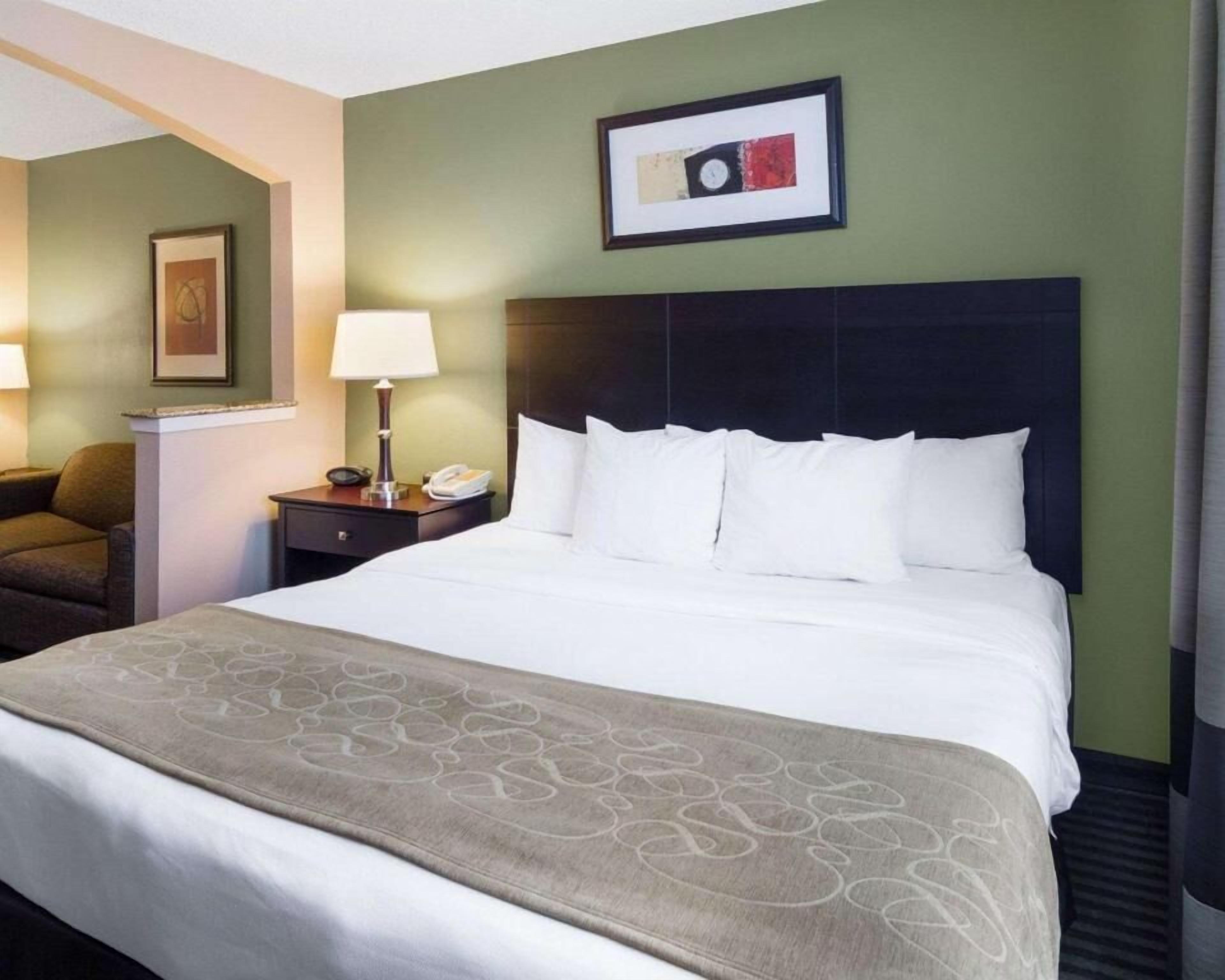 Ropa de cama de alta calidad y camas con pillow-top 
