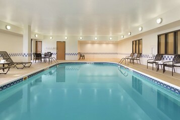 Indoor pool, pool loungers