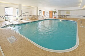 Indoor pool, pool loungers