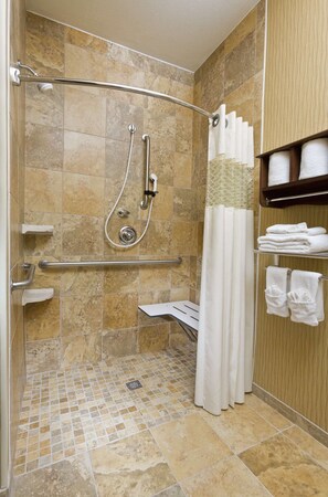 Room, 1 King Bed, Accessible, Non Smoking | Bathroom | Combined shower/tub, free toiletries, hair dryer, towels - Hampton Inn San Angelo (San Angelo)