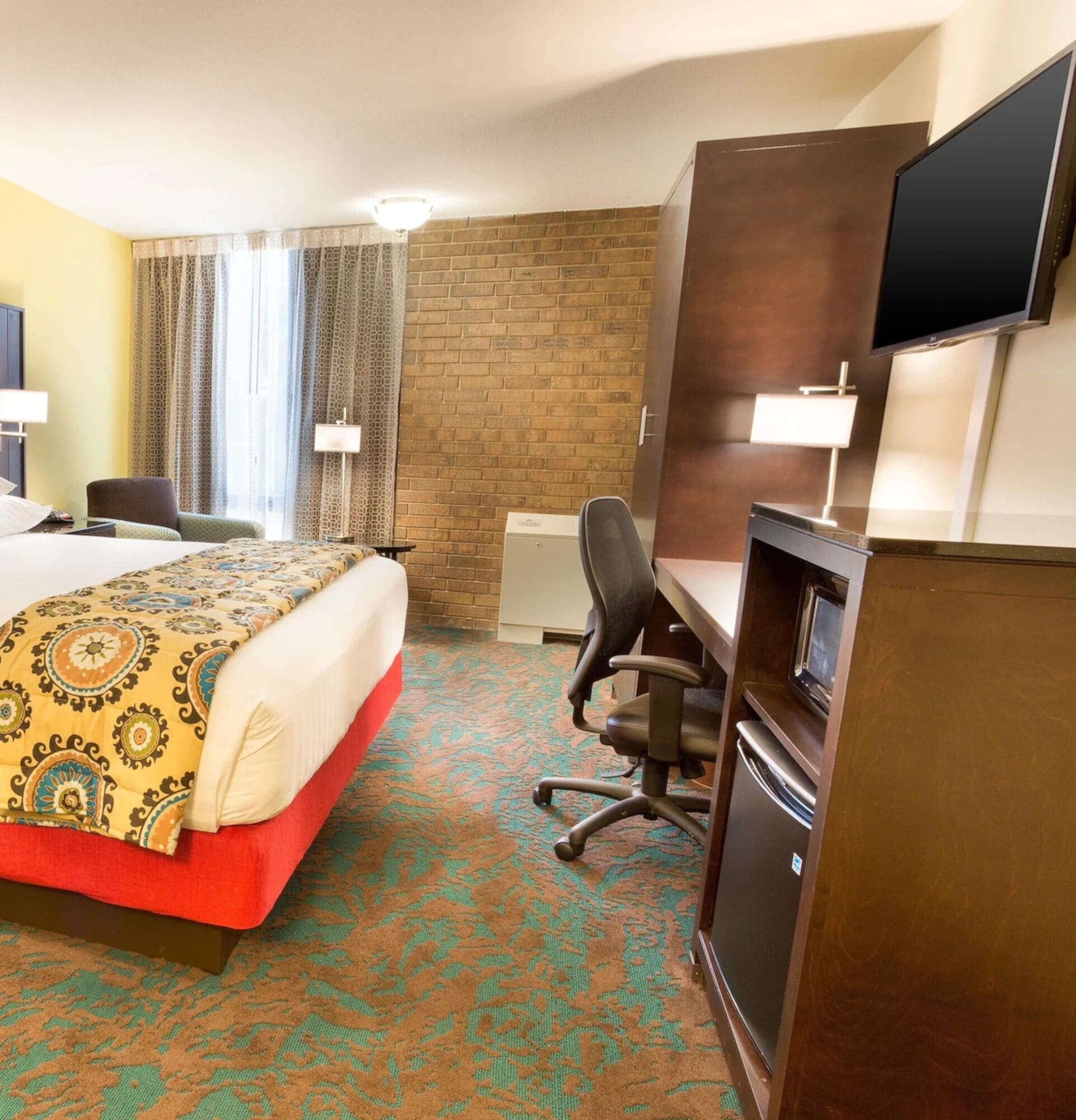 Photo - Heritage Inn & Suites San Antonio Airport, Trademark Wyndham