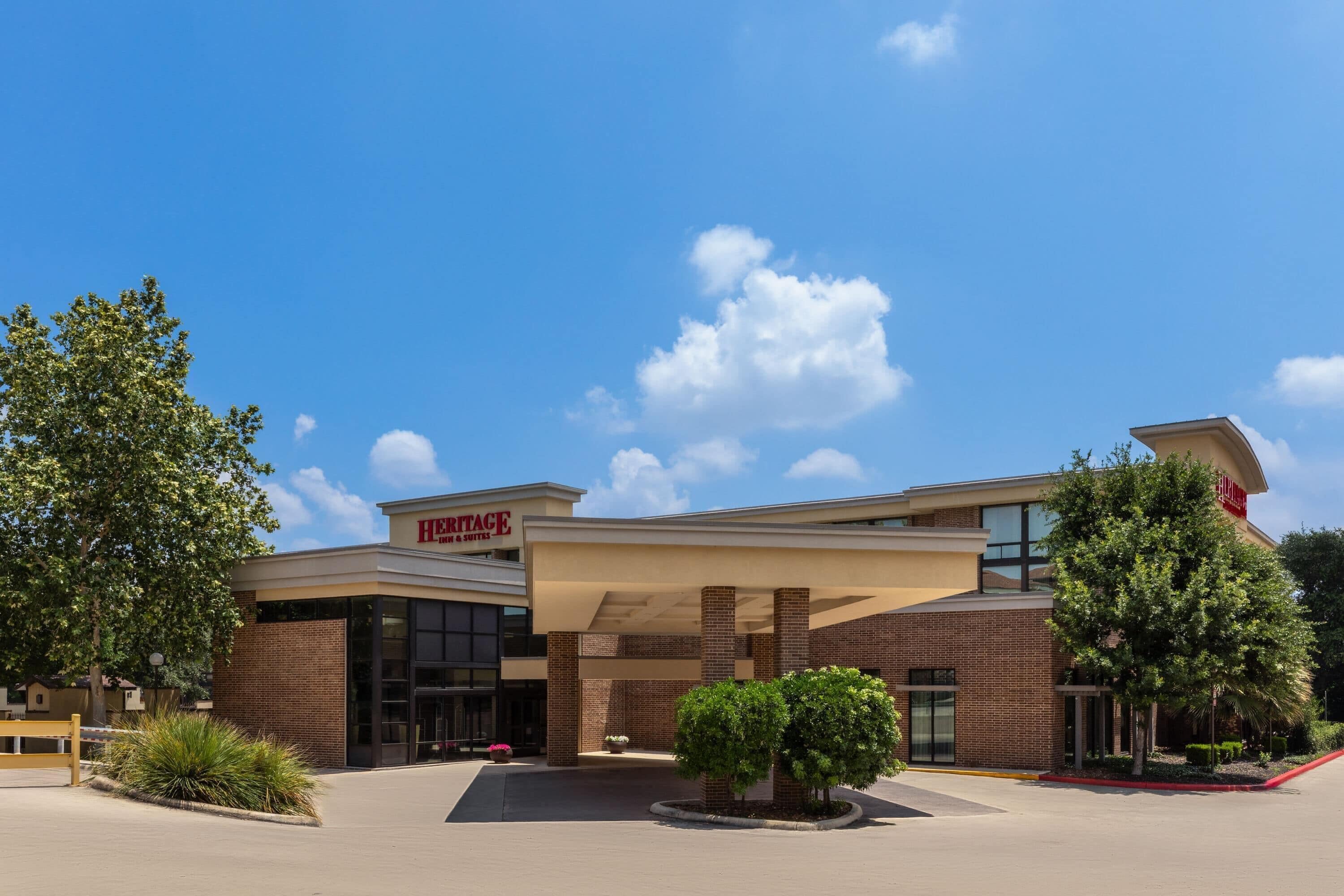 Photo - Heritage Inn & Suites San Antonio Airport, Trademark Wyndham