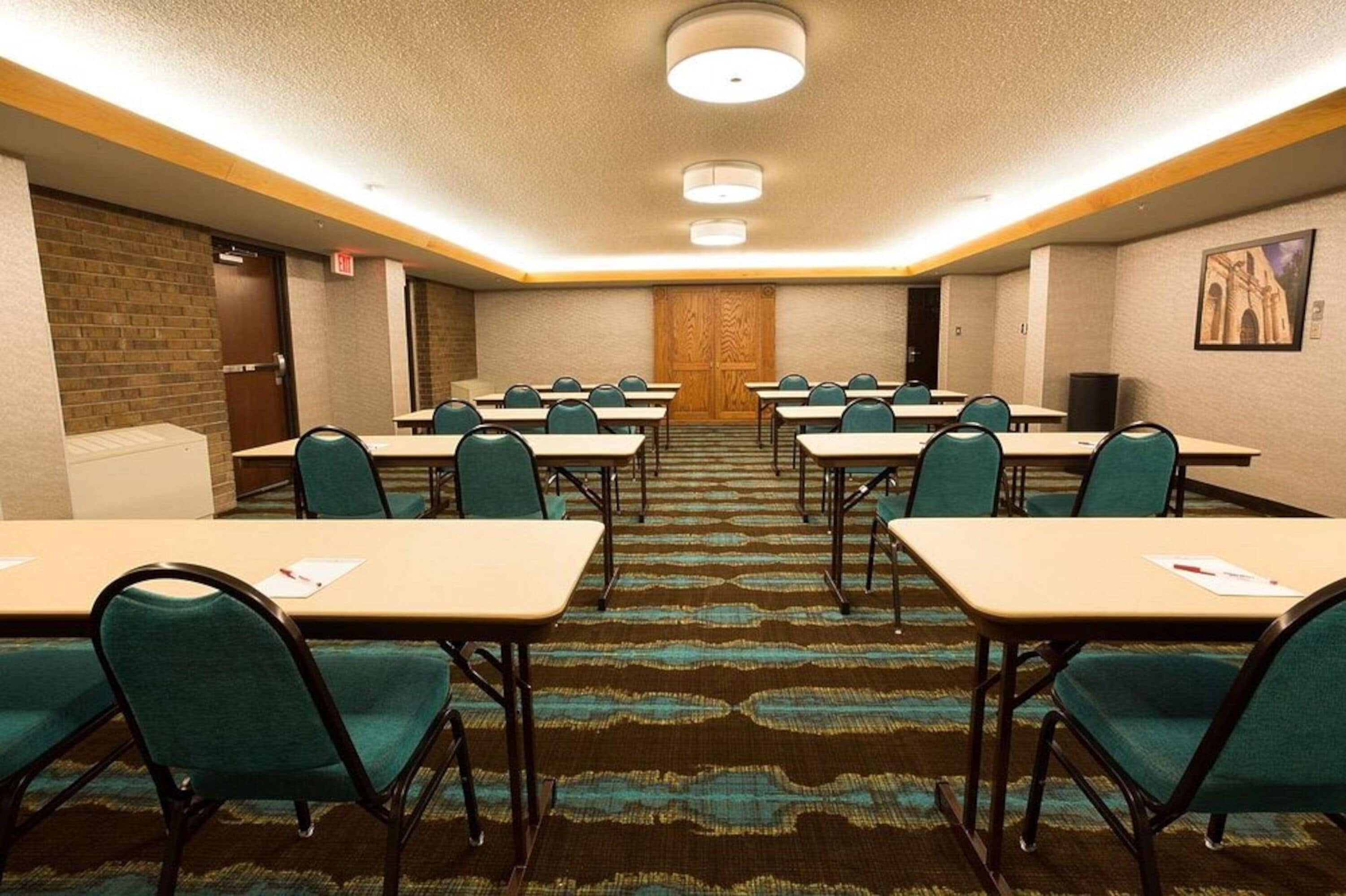 Photo - Heritage Inn & Suites San Antonio Airport, Trademark Wyndham