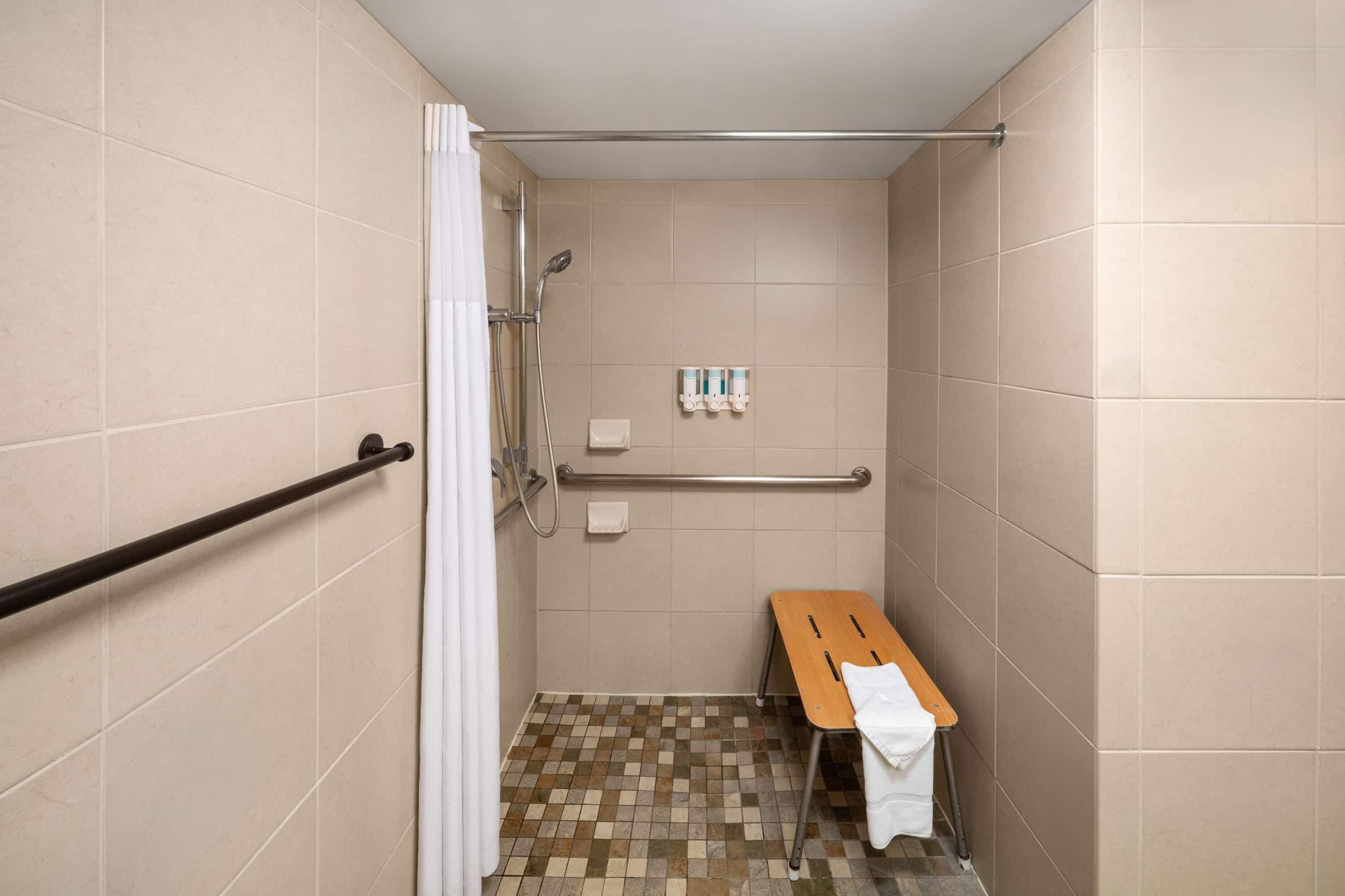Photo - Heritage Inn & Suites San Antonio Airport, Trademark Wyndham