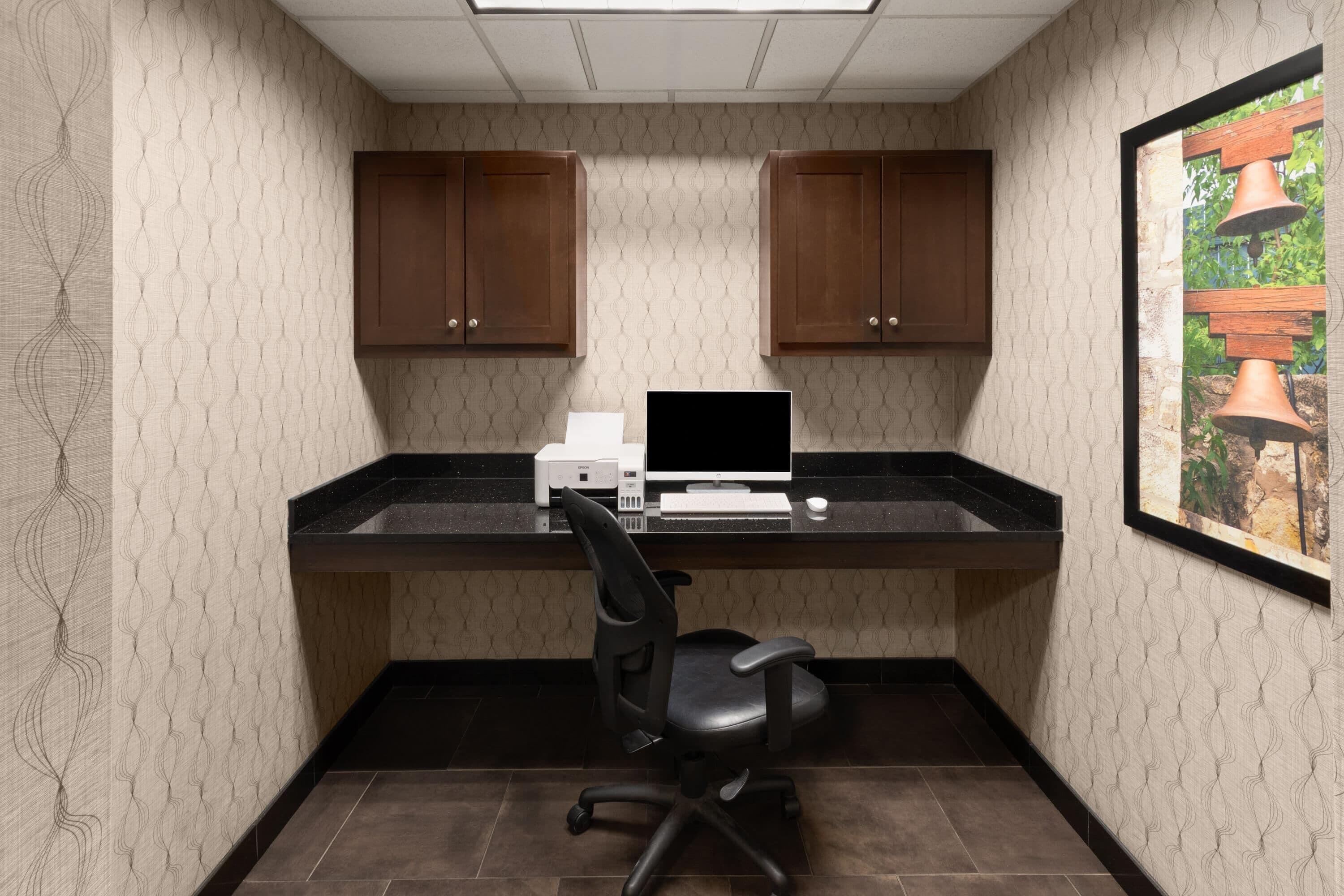Photo - Heritage Inn & Suites San Antonio Airport, Trademark Wyndham