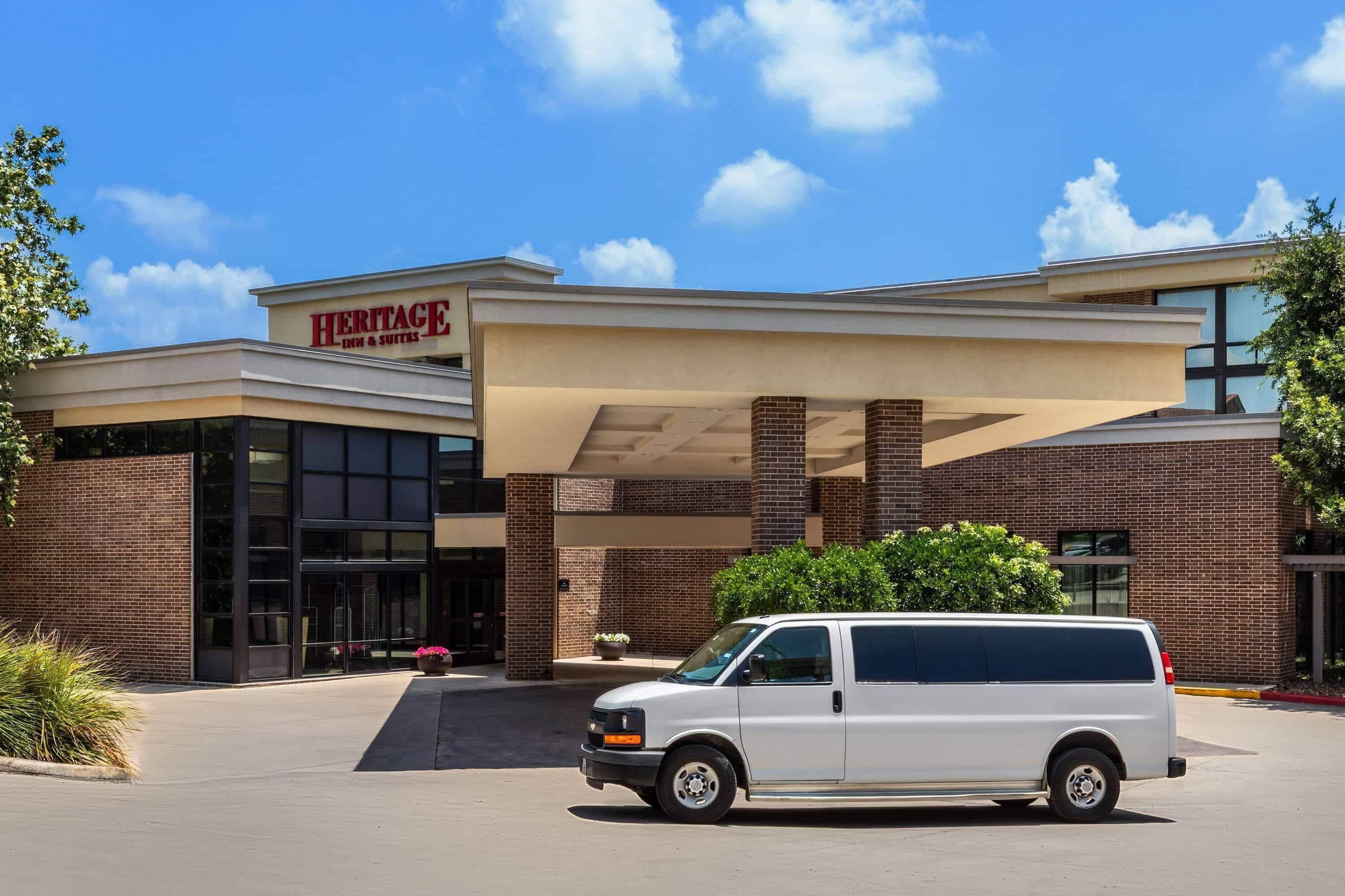 Photo - Heritage Inn & Suites San Antonio Airport, Trademark Wyndham