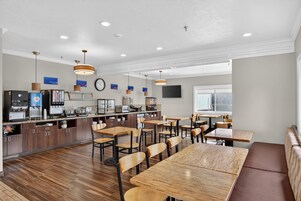 Free daily buffet breakfast