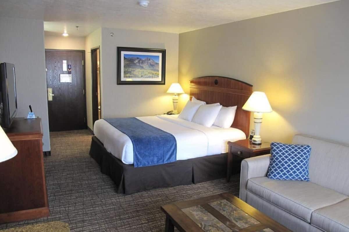 Pillow-top beds, in-room safe, desk, iron/ironing board