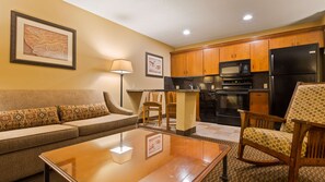 Suite, 1 King Bed, Non Smoking, Kitchen (with Sofabed)