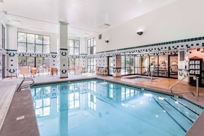 Indoor pool, pool loungers