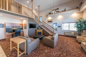 Lobby - Quality Inn Burlington (Burlington)