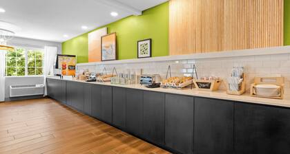 Spark by Hilton Modesto