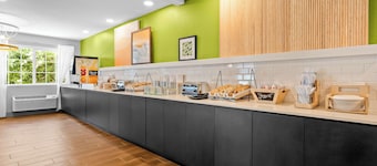 Spark by Hilton Modesto