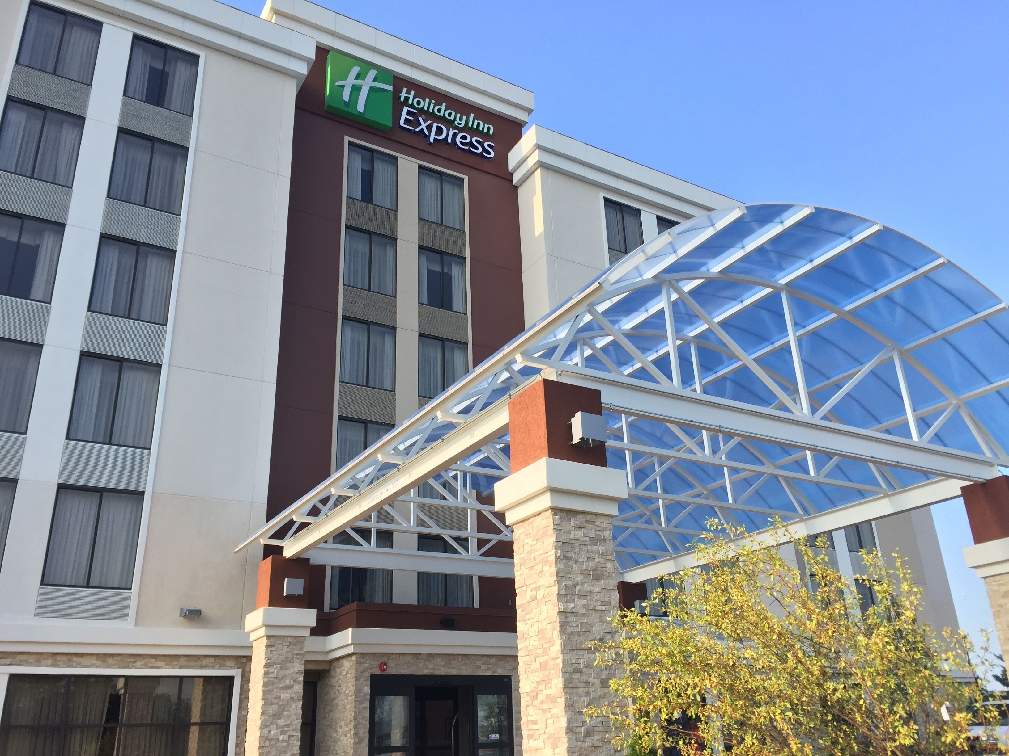 Photo - Holiday Inn Express Chicago NW - Arlington Heights by IHG
