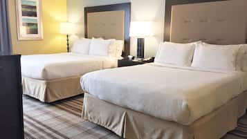 Literie de qualité, couette en duvet, lit avec matelas à plateau-coussin