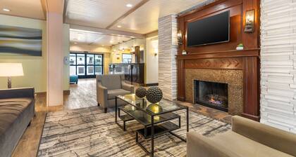 Best Western John Muir Inn