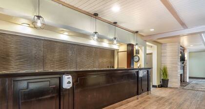 Best Western John Muir Inn