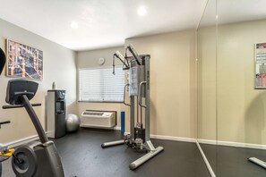 Fitness facility - Best Western John Muir Inn (Martinez)