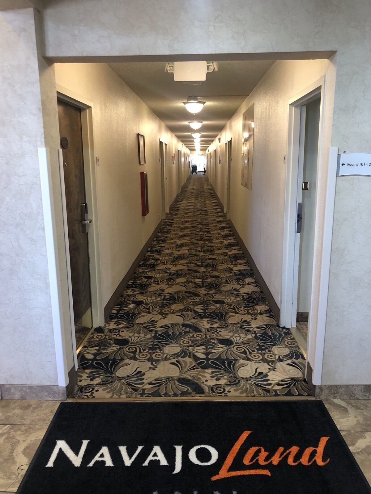 Navajoland Hotel of Tuba City Comentarios, Precios y Fotos 2023