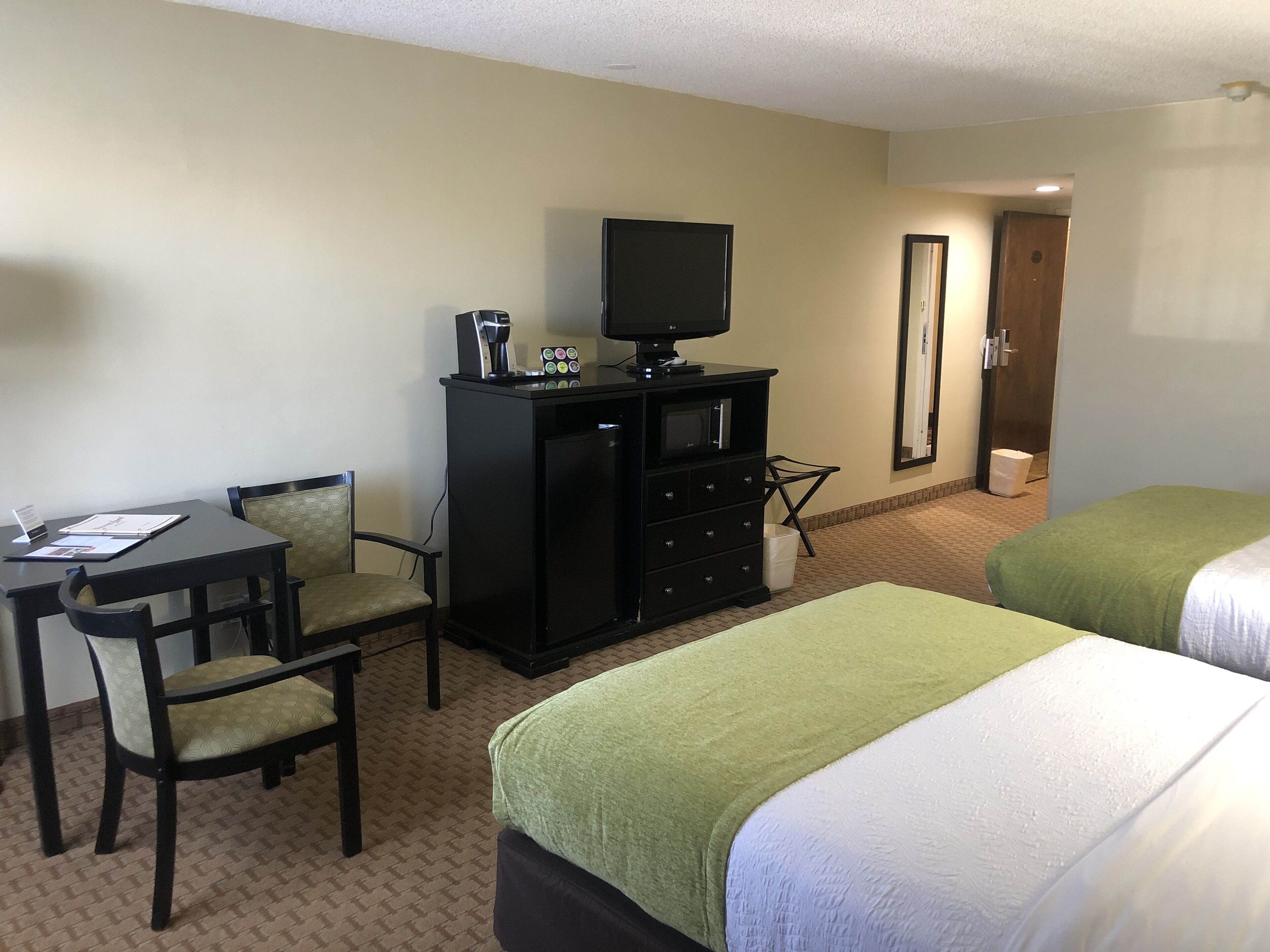 double room | desk, blackout curtains, iron/ironing board, free wifi