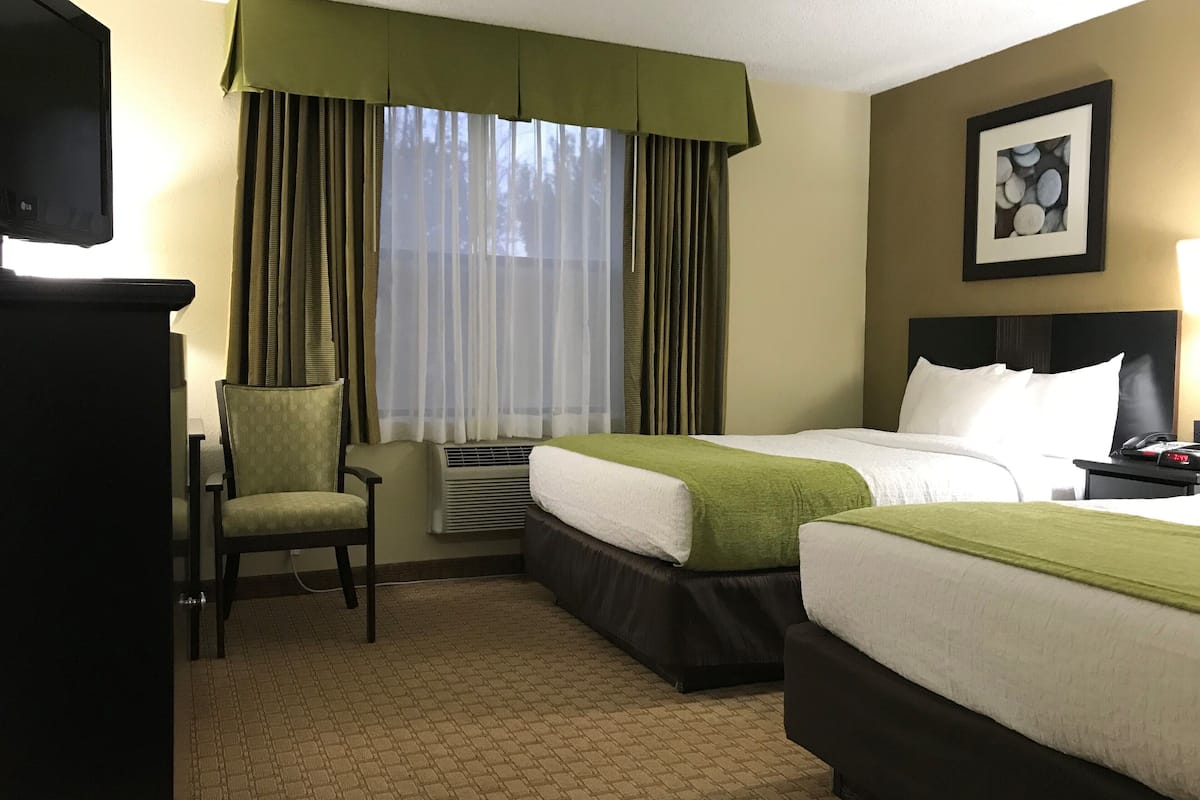 double room | desk, blackout curtains, iron/ironing board, free wifi