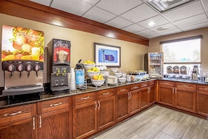Free daily continental breakfast