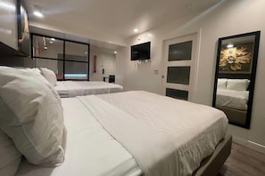 Deluxe Suite, 2 Queen Beds, Non Smoking | Premium bedding, down duvets, pillow-top beds, individually furnished - Baymont Inn & Suites by Wyndham Tempe University/Phoenix (Tempe)